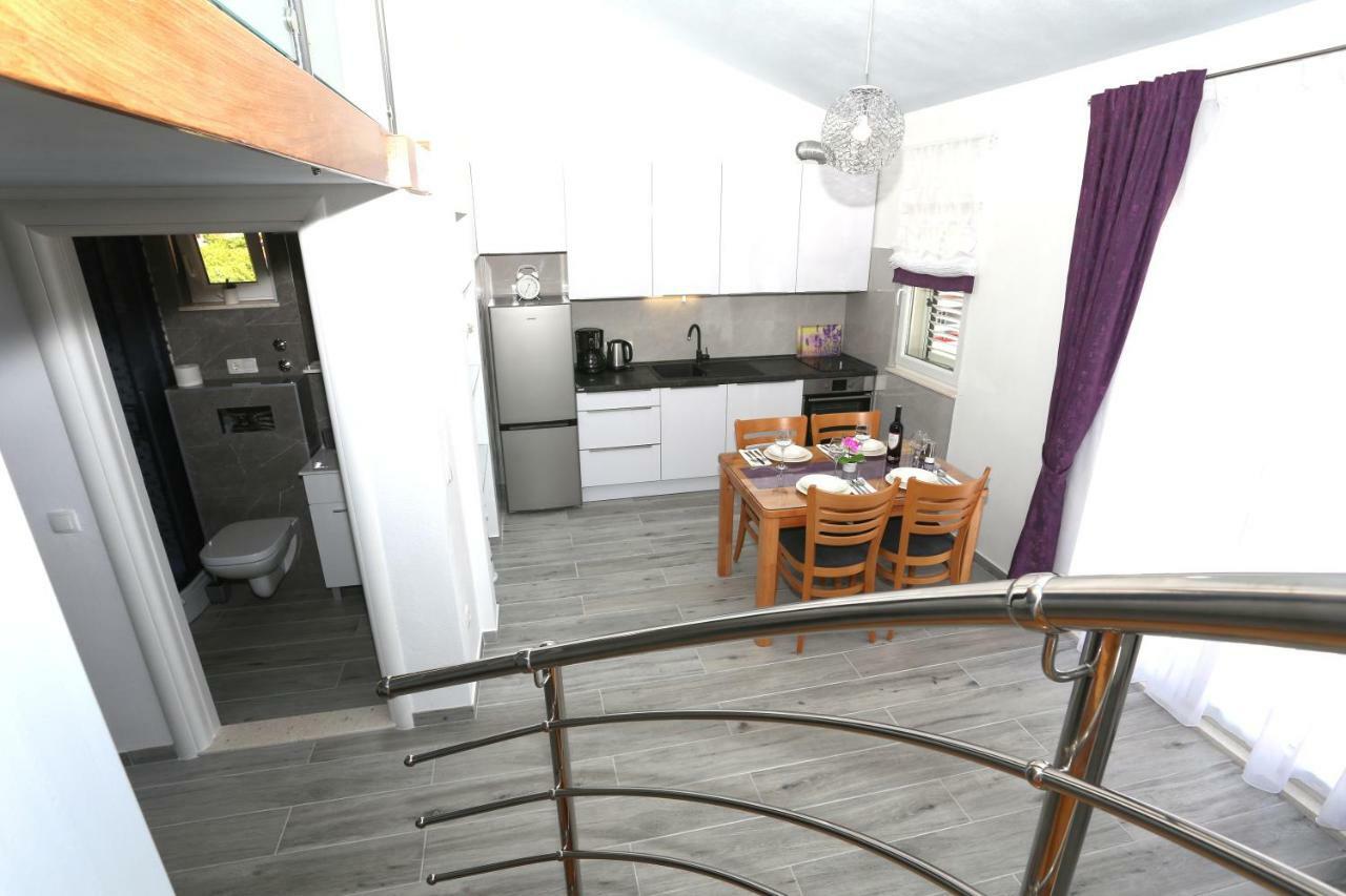 Apartman Kristian โตรกีร์ ภายนอก รูปภาพ