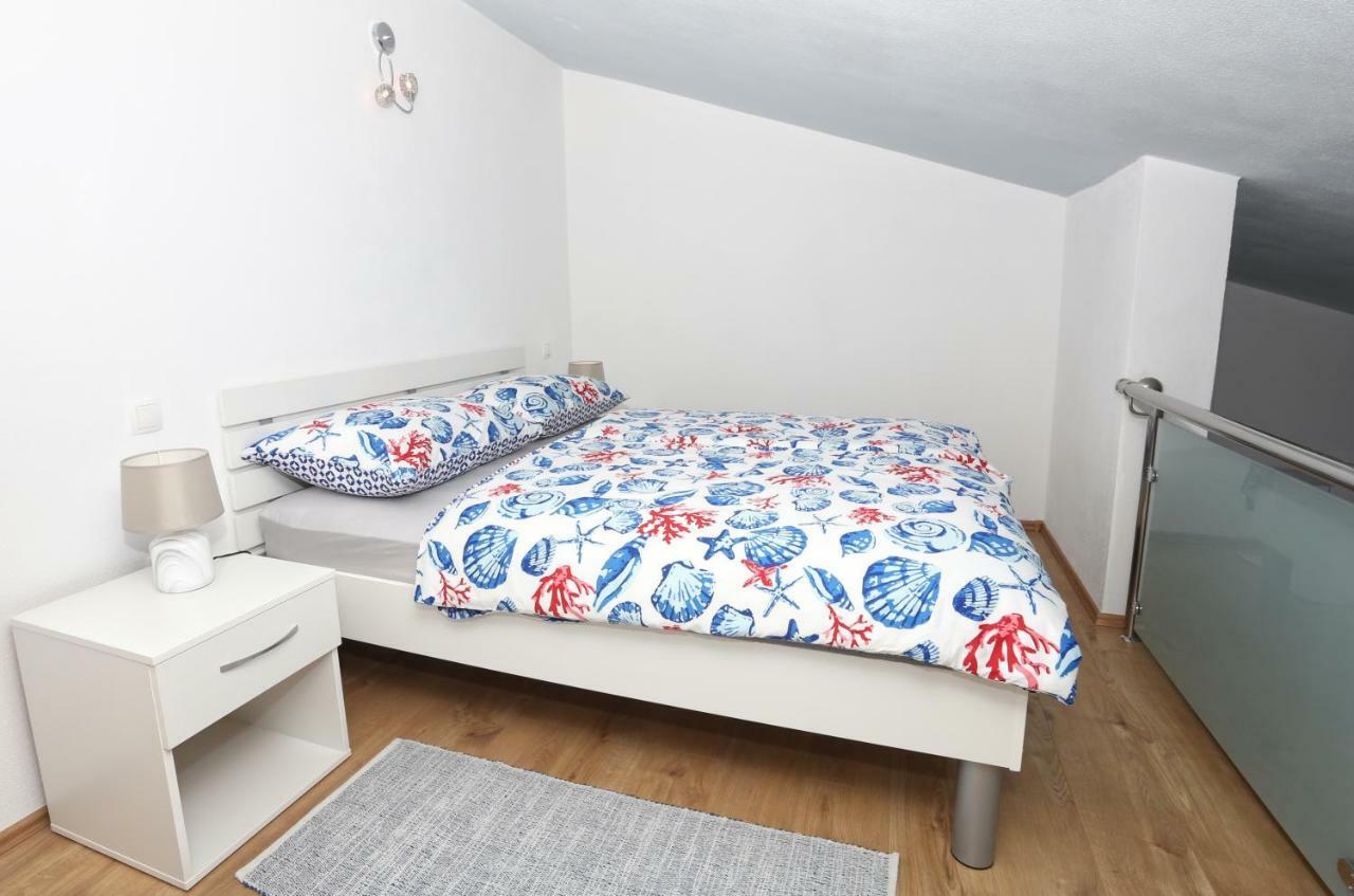 Apartman Kristian โตรกีร์ ภายนอก รูปภาพ