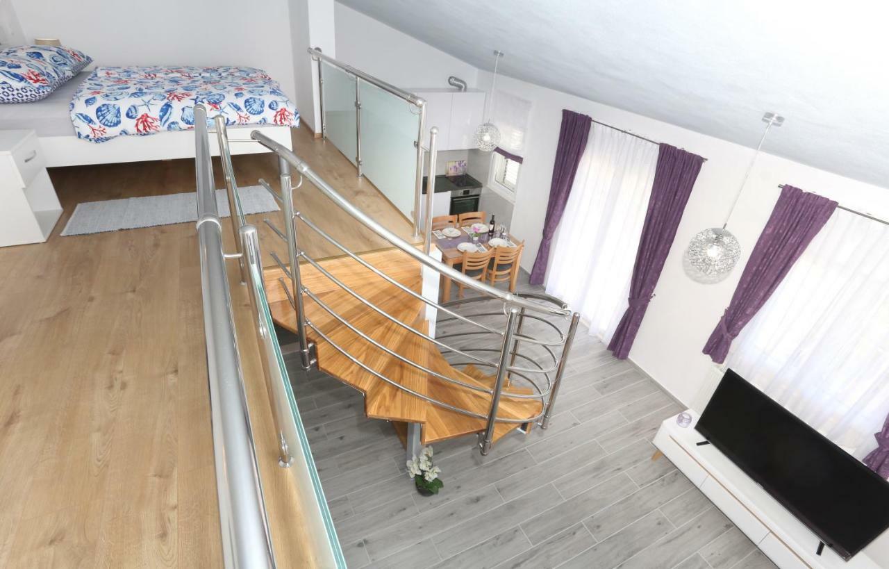 Apartman Kristian โตรกีร์ ภายนอก รูปภาพ
