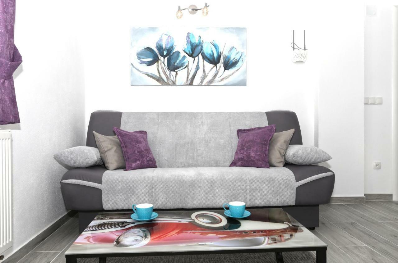 Apartman Kristian โตรกีร์ ภายนอก รูปภาพ