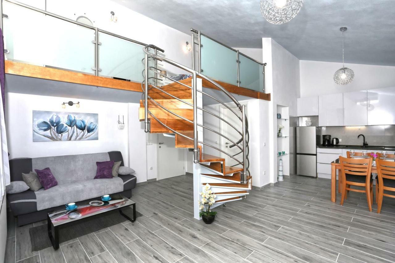 Apartman Kristian โตรกีร์ ภายนอก รูปภาพ