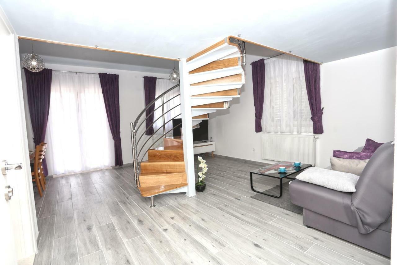 Apartman Kristian โตรกีร์ ภายนอก รูปภาพ